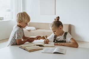 Jak wspierać uczniów w nauce online?